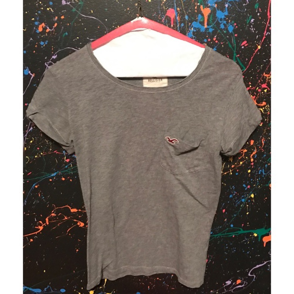 Gray Hollister pocket t-shirt